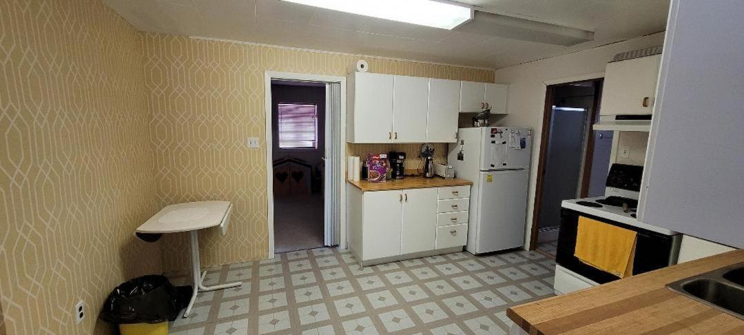 Polar Bear Bed And Breakfast Churchill Exterior foto