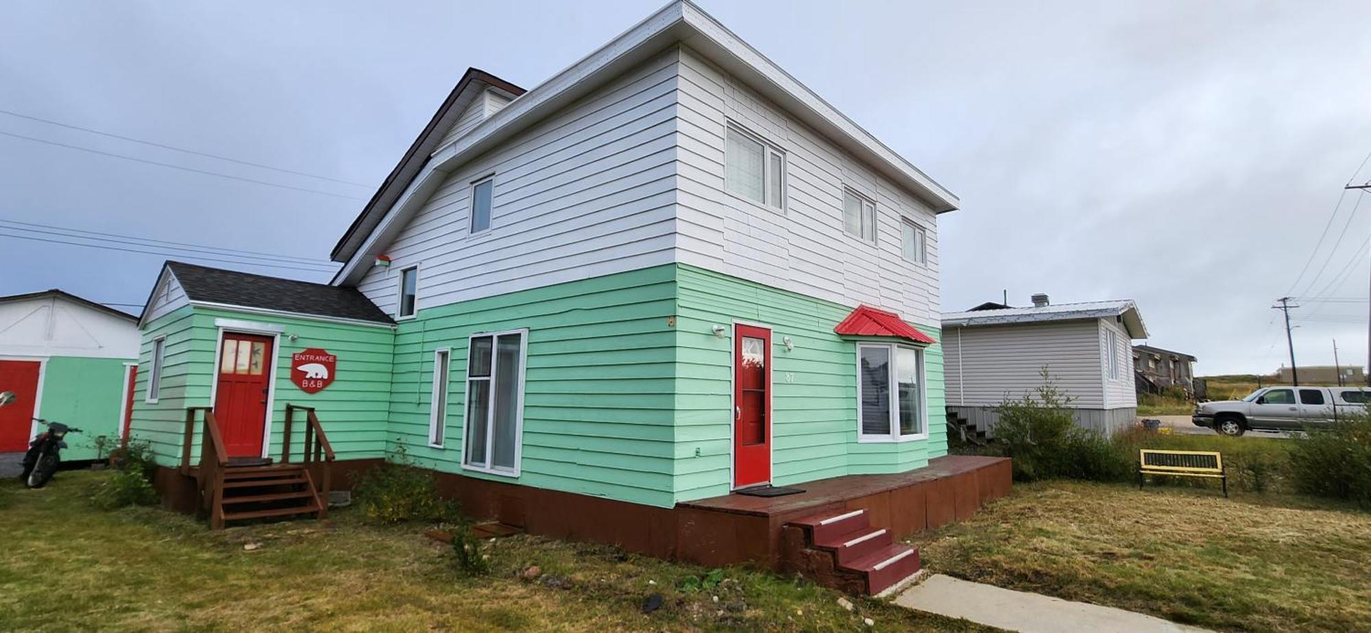 Polar Bear Bed And Breakfast Churchill Exterior foto